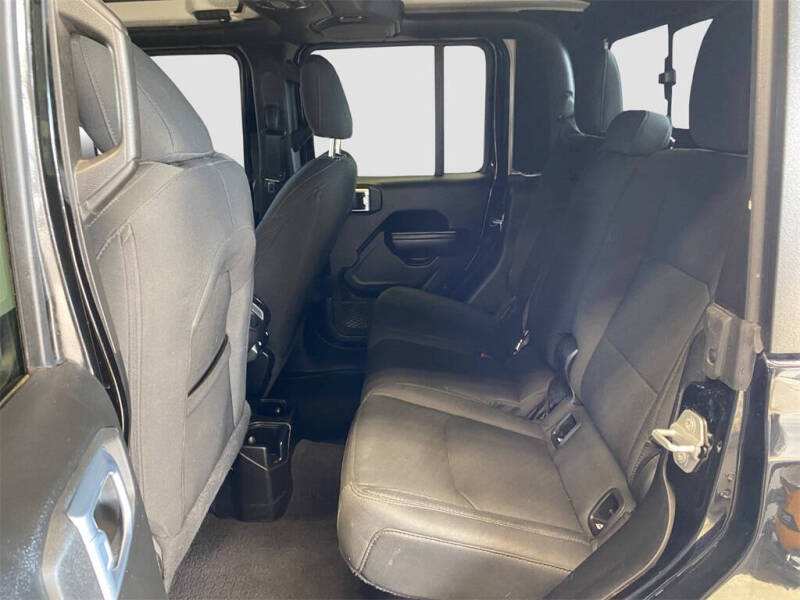 2021 Jeep Gladiator Willys