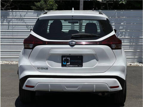 2021 Nissan Kicks S
