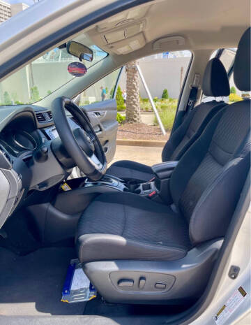 2018 Nissan Rogue S