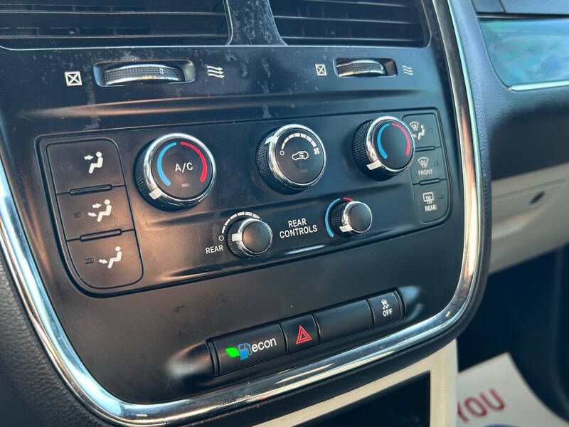 2016 Dodge Grand Caravan SE