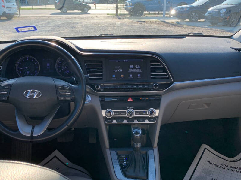 2020 Hyundai Elantra Limited