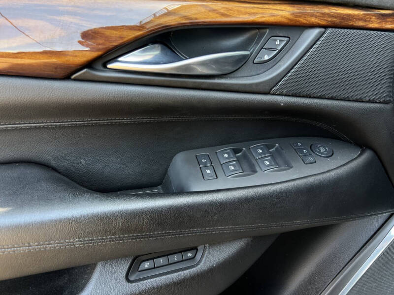 2015 Cadillac Escalade Luxury