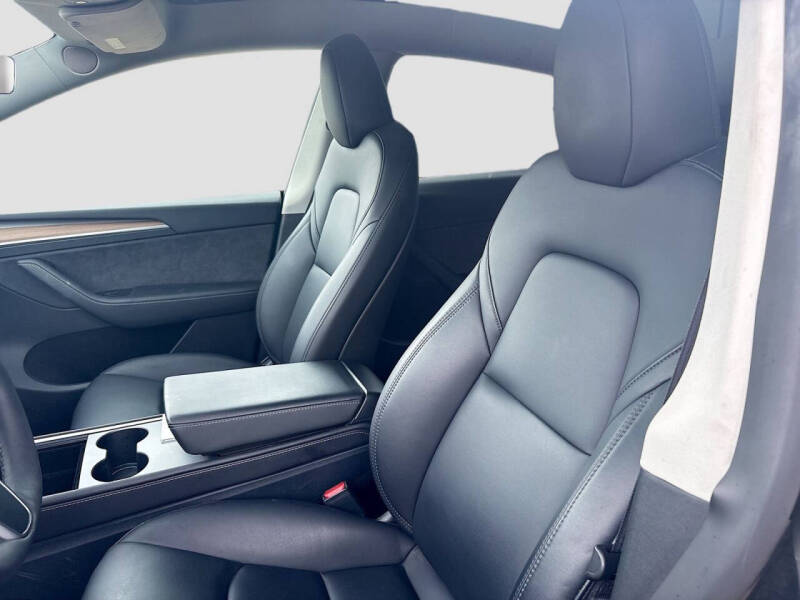 2025 Tesla Model Y Long Range