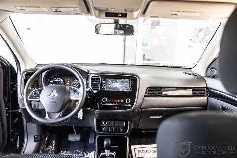 2020 Mitsubishi Outlander ES