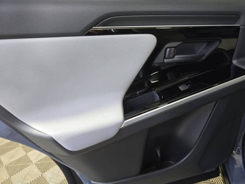 2024 Subaru Solterra Touring