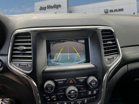 2020 Jeep Grand Cherokee Laredo E