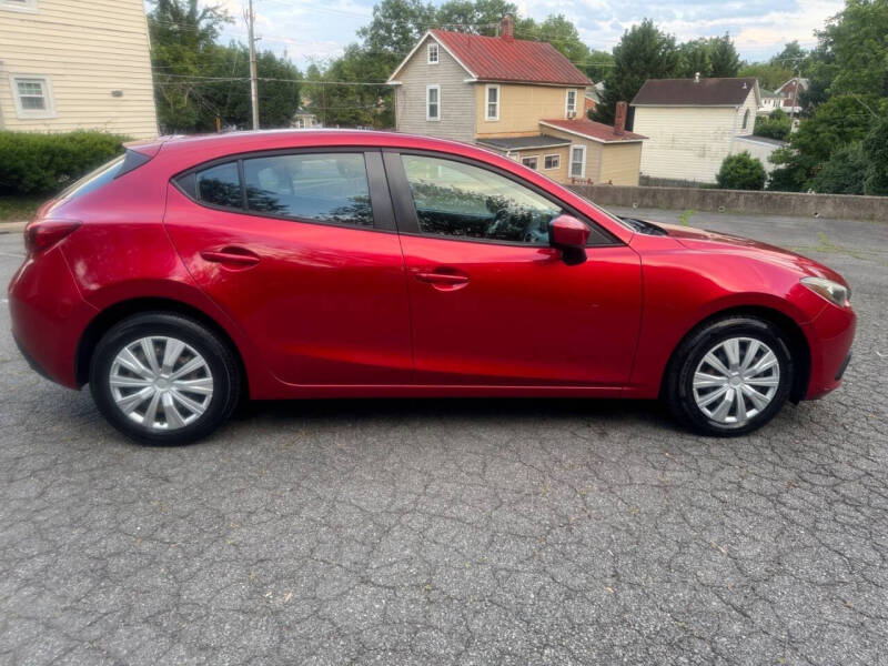 2015 Mazda MAZDA3 i Sport