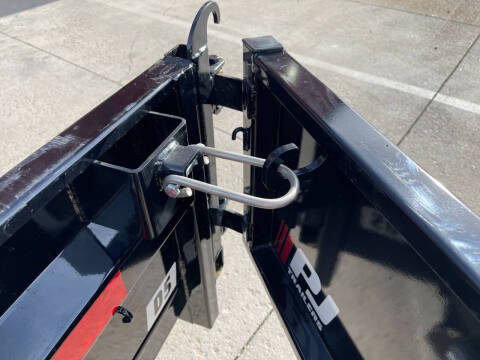 2026 PJ Trailers D5