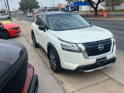 2023 Nissan Pathfinder for sale at Texas Luxury Auto in Houston TX