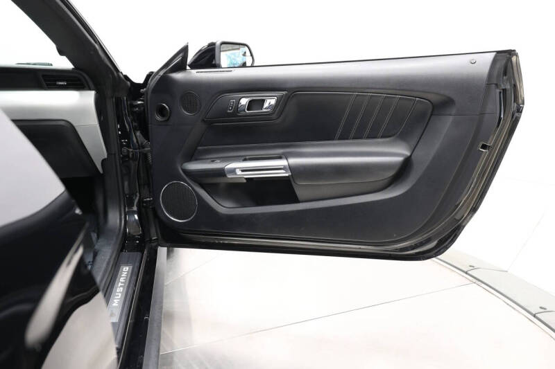 2016 Ford Mustang EcoBoost Premium