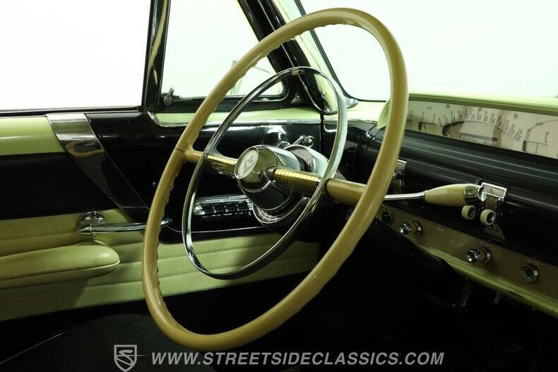 1954 Lincoln Capri