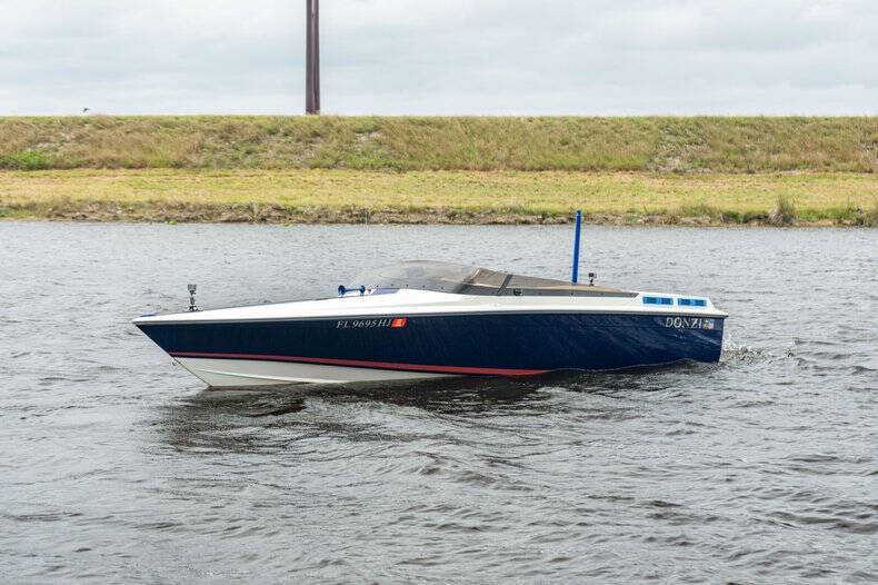 1986 Donzi Marine Minx 20'