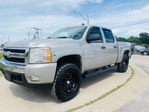 2007 Chevrolet Silverado 1500 for sale at Xtreme Auto Mart LLC in Kansas City MO