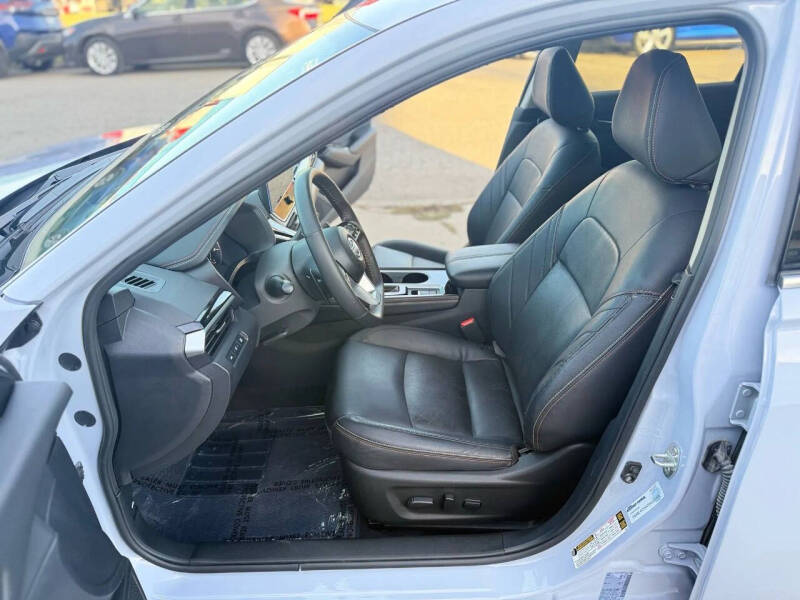 2025 Nissan Altima 2.5 SR