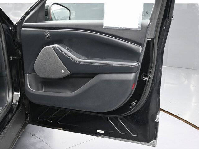 2022 Ford Mustang Mach-E Premium