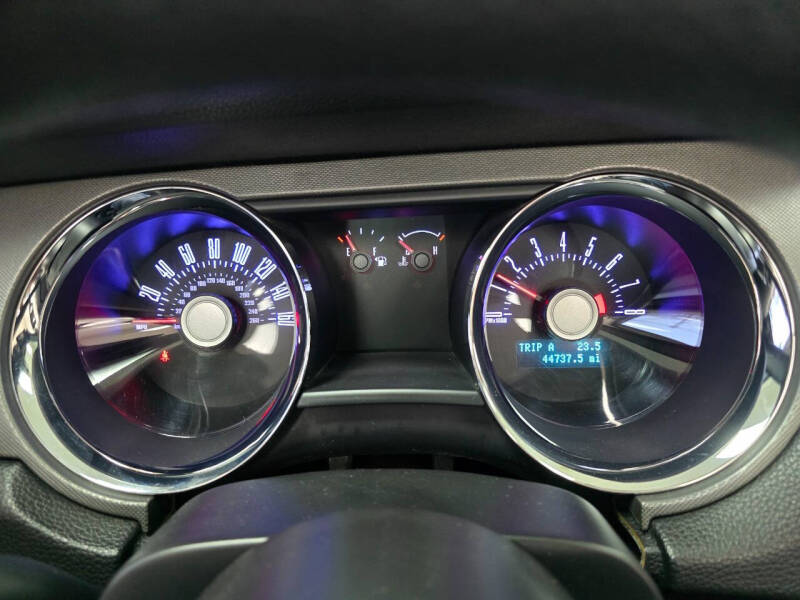 2012 Ford Mustang V6