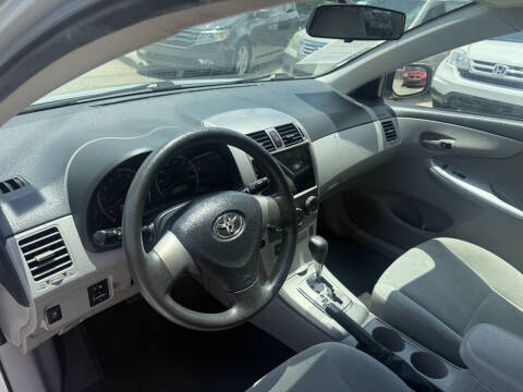 2011 Toyota Corolla LE