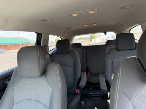 2017 Chevrolet Traverse LT