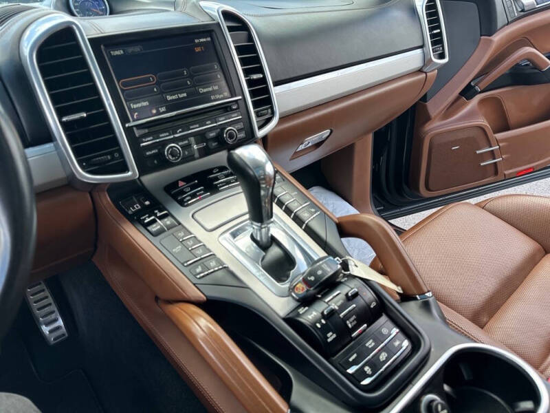2016 Porsche Cayenne Turbo