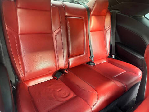 2017 Dodge Challenger SXT