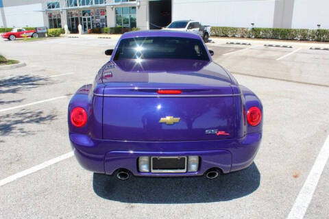 2004 Chevrolet SSR LS