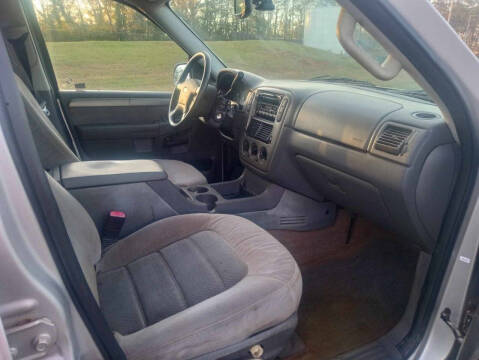 2004 Ford Explorer XLT