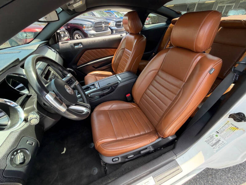2014 Ford Mustang V6 Premium