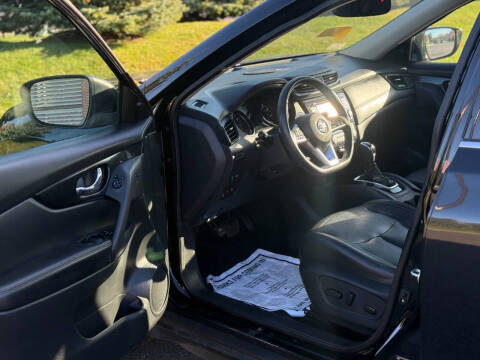 2017 Nissan Rogue SL