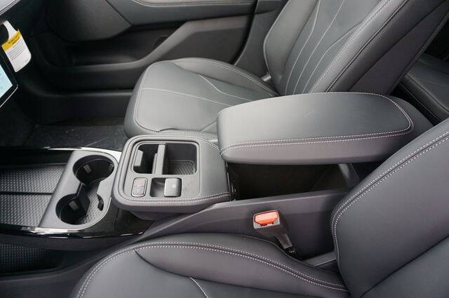 2026 Ford Mustang Mach-E Select