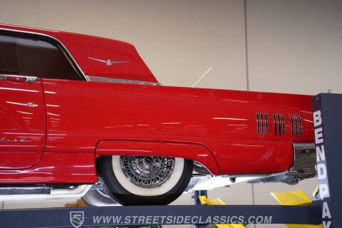 1960 Ford Thunderbird