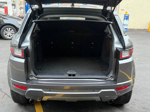 2019 Land Rover Range Rover Evoque SE