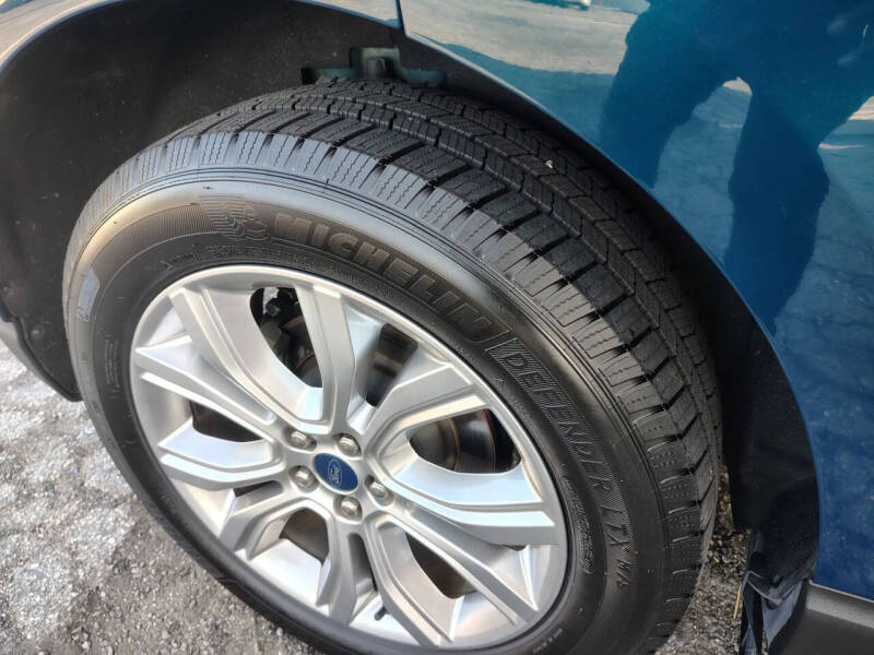 2020 Ford Edge Titanium - Photo 23
