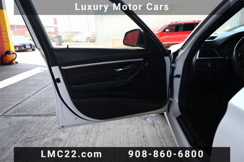 2017 BMW 3 Series 330i xDrive