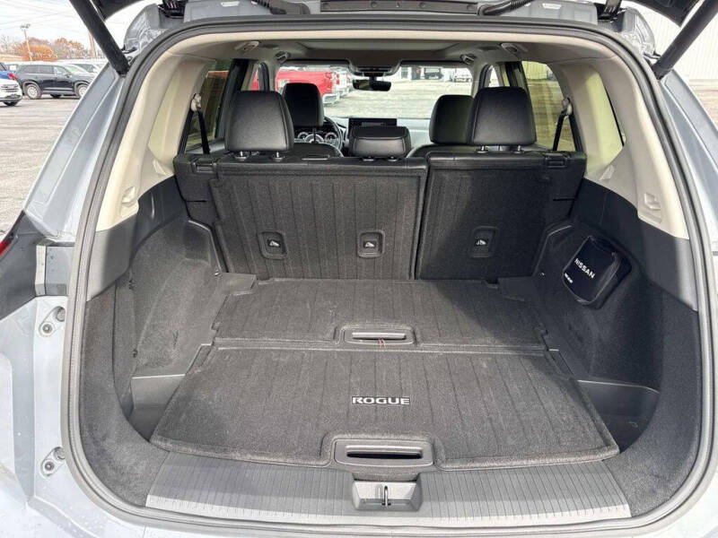 2024 Nissan Rogue SL