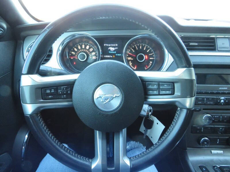 2014 Ford Mustang V6