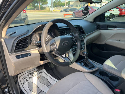 2020 Hyundai Elantra SE