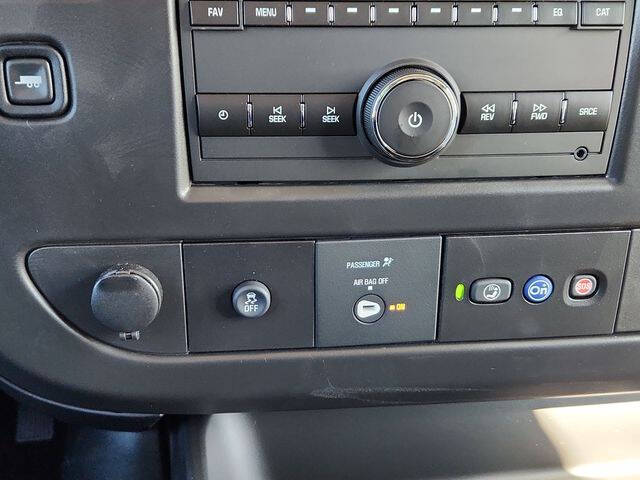 2025 Chevrolet Express 3500