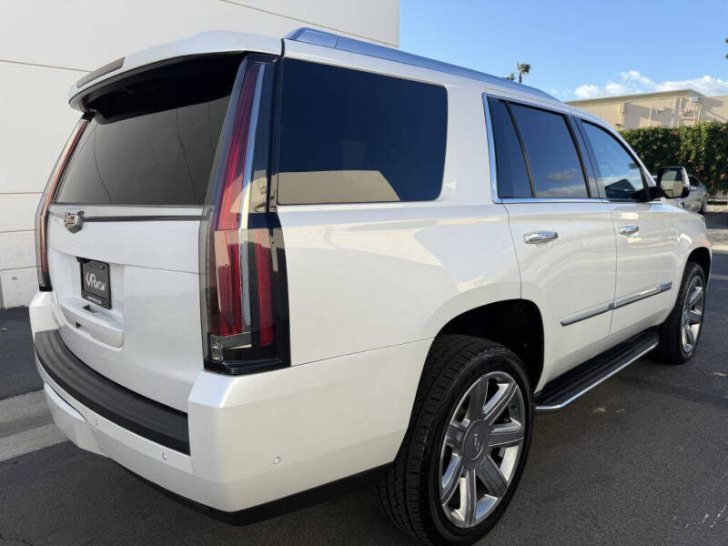 2020 Cadillac Escalade Premium Luxury