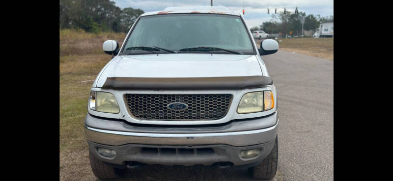 2003 Ford F-150 XLT photo 9