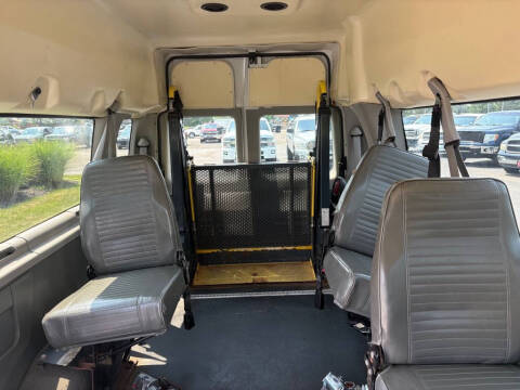 2012 Ford E-Series E-350 SD XL