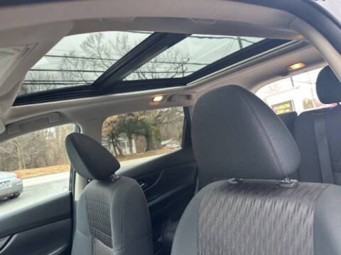 2018 Nissan Rogue SV