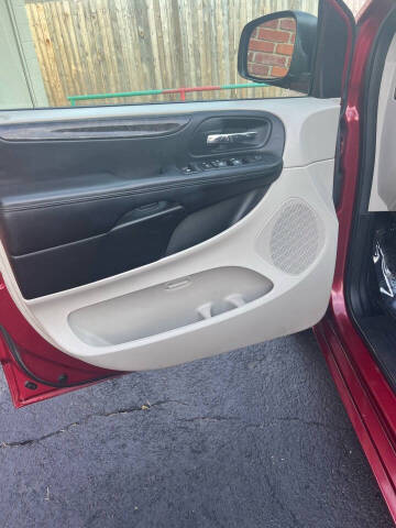 2014 Dodge Grand Caravan SXT 30th Anniversary