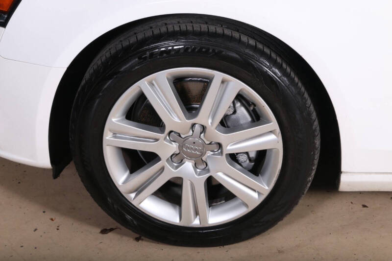 2011 Audi A4 2.0T quattro Avant Premium