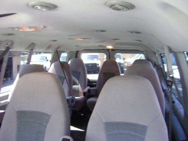 2007 Ford E-Series E-350 SD XLT