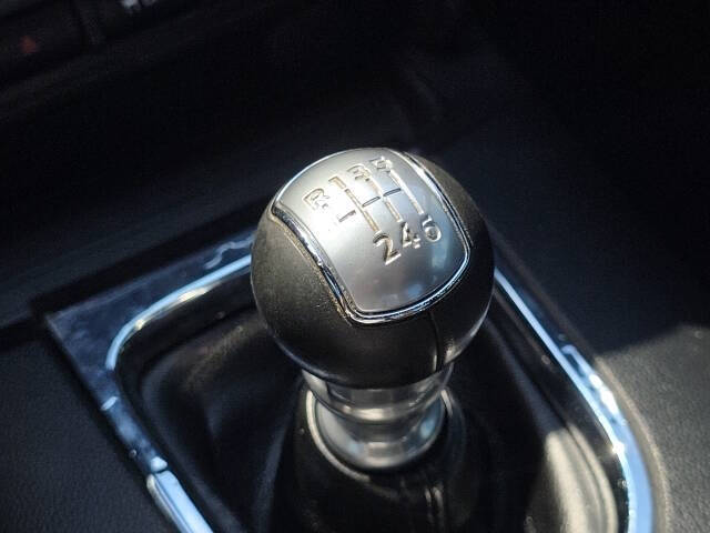 2016 Ford Mustang V6