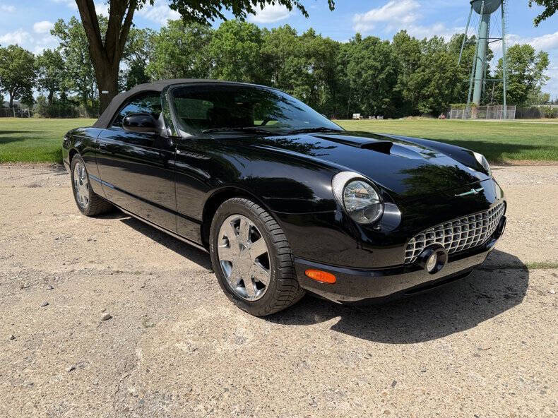 2002 Ford Thunderbird Deluxe