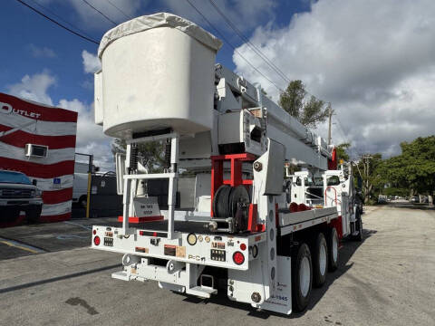 2015 Freightliner M2 112