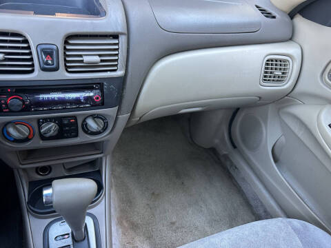 2002 Nissan Sentra GXE