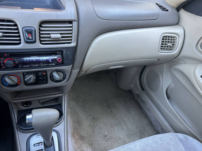 2002 Nissan Sentra GXE