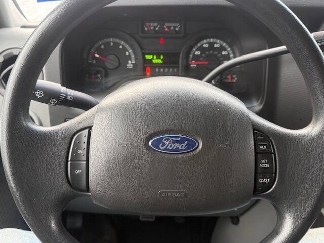 2012 Ford E-Series E-350 SD XL